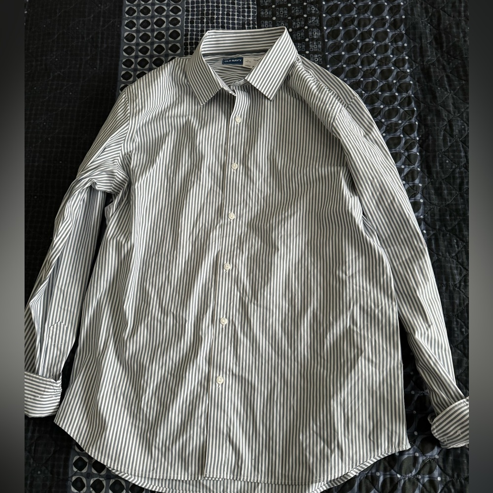 Old navy button up dress shirt casual brand new size L pro signature shirt